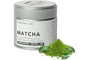 Feines grünes Matcha Pulver in Schale
